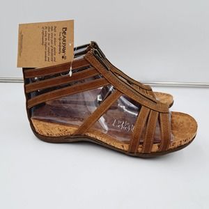 Bearpaw Layla II faux leather open toe strappy sandal Front zip closure 9W